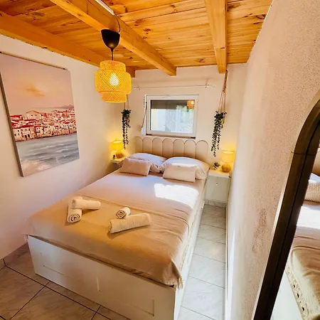 Будинок відпочинку Silent Bay Lucice *